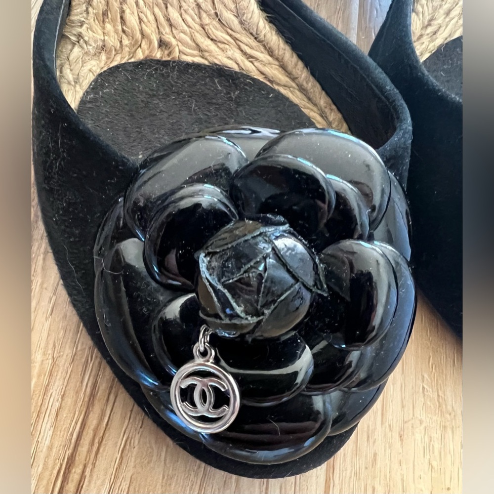 Chanel Black Slingback Sandals with Floral Accent - Picture 7 of 9